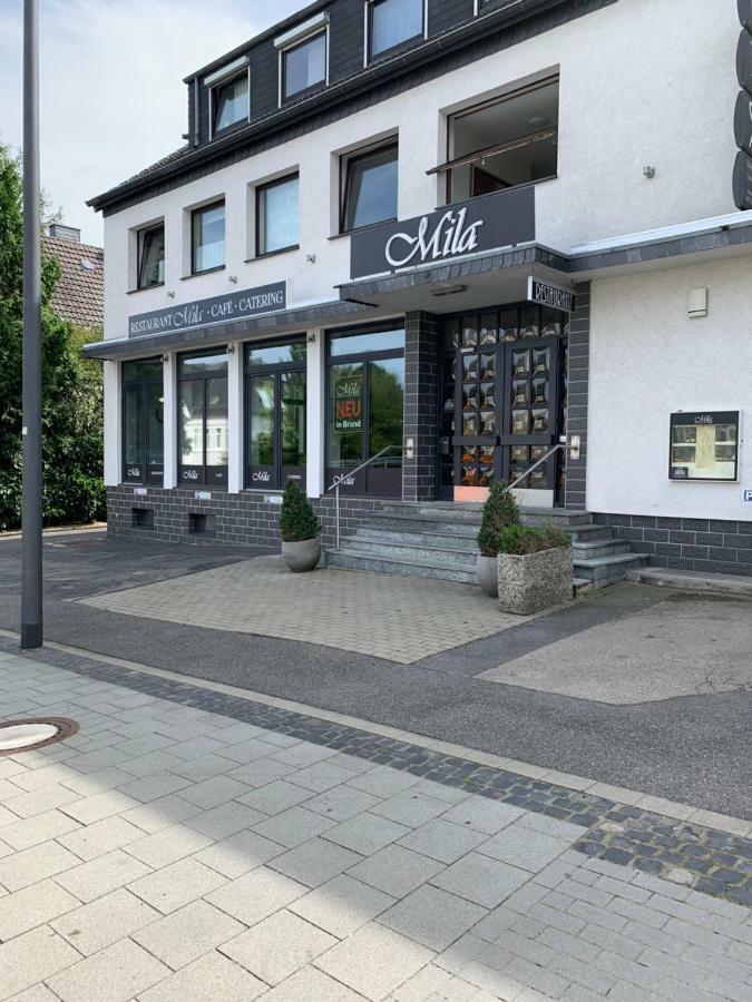 Zimmer In Brand Aken Buitenkant foto